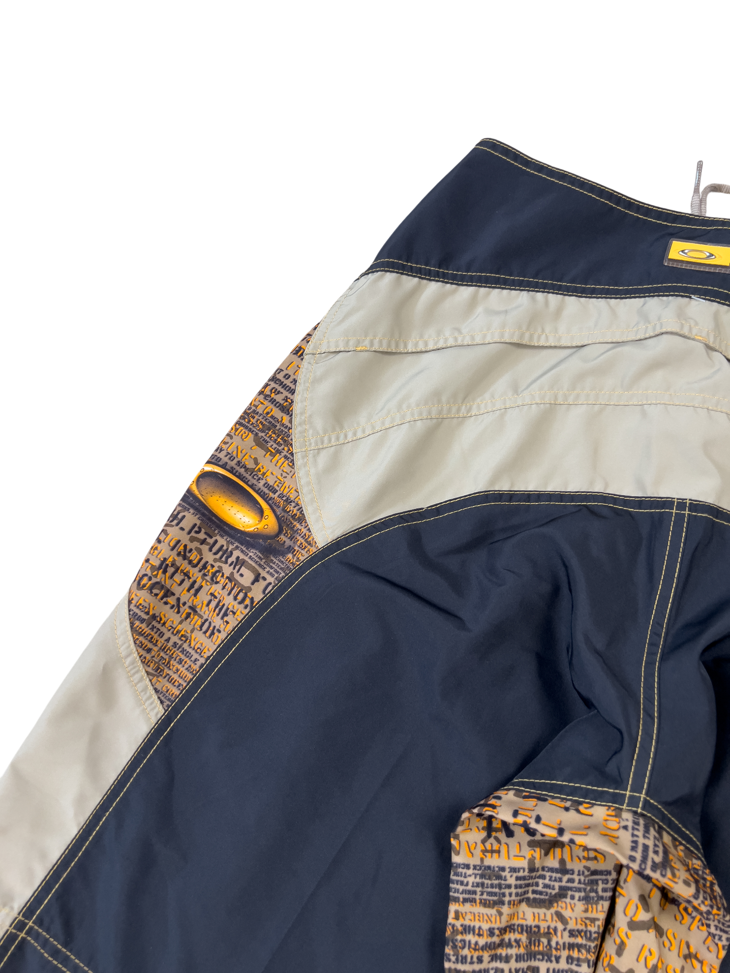 Oakley Plates 2.4 BoardShort New Khaki Baggy Deadstock - cloakerstore