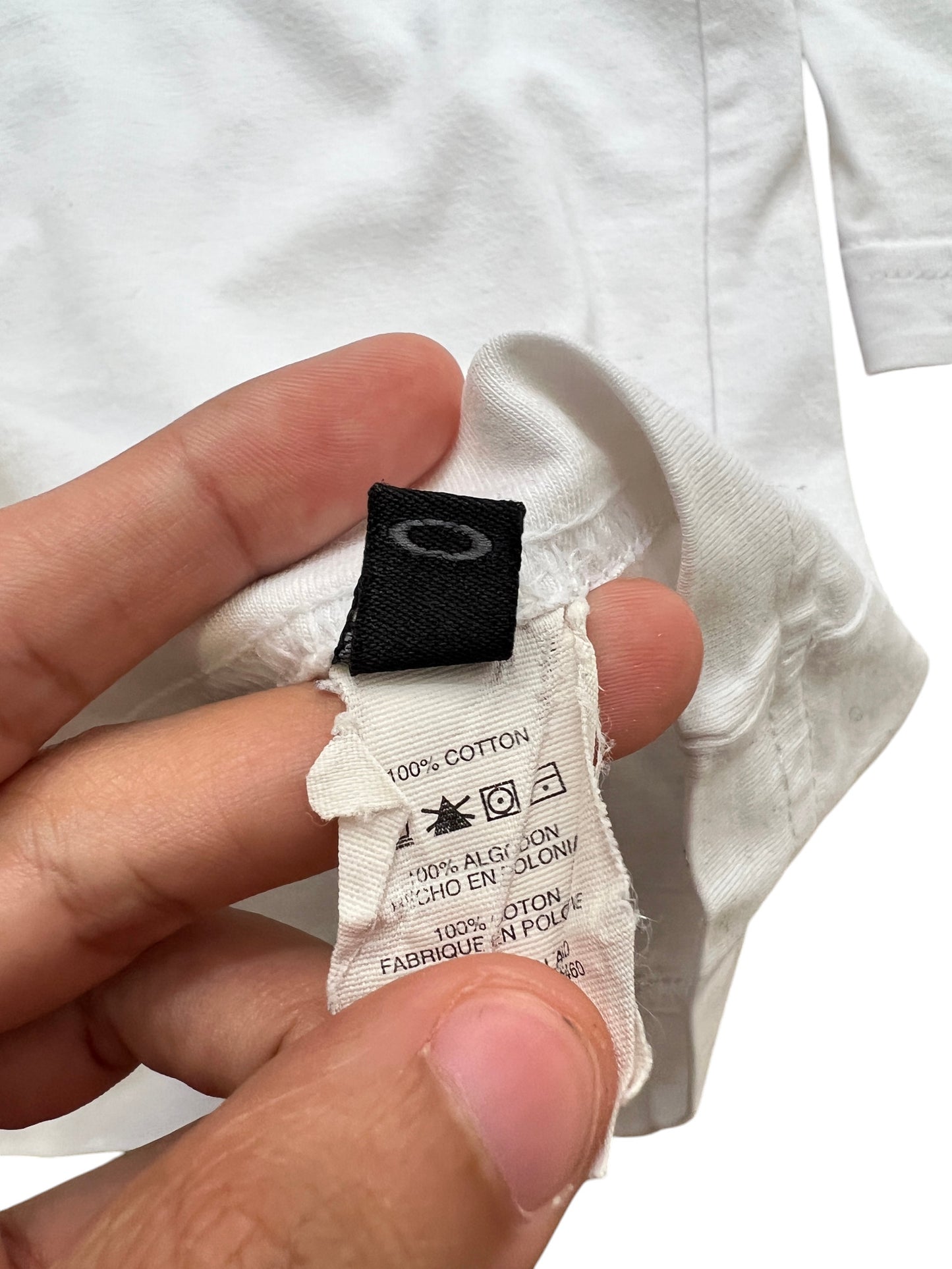 00's Oakley Long Sleeve Metal Logo White - cloakerstore