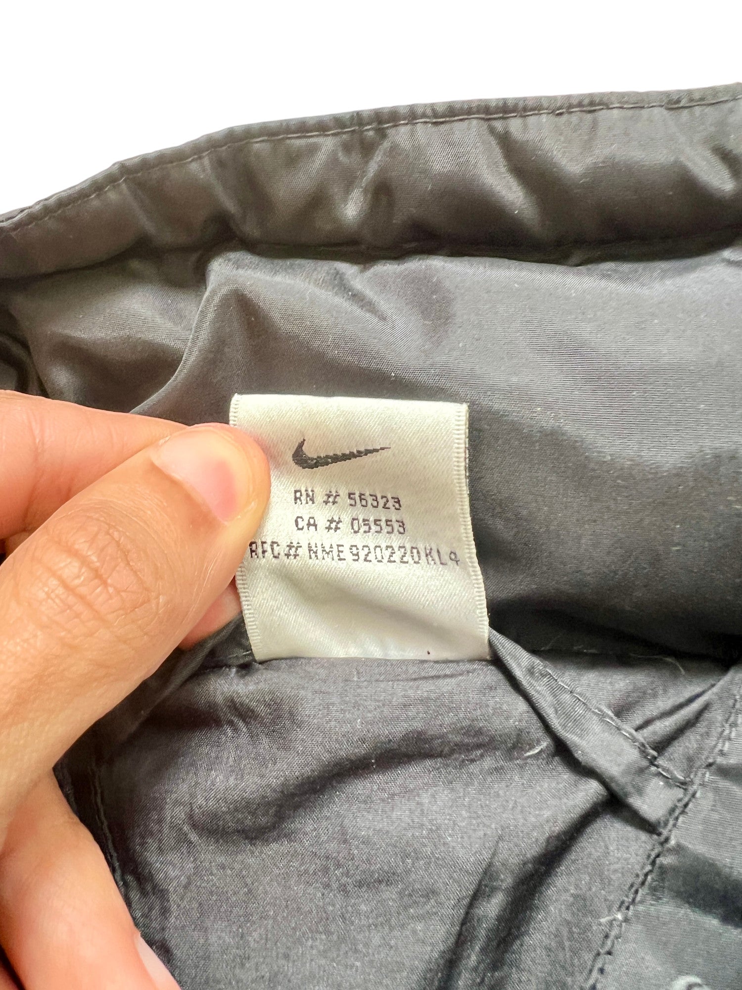 90's Nike Puffer Jacket Dark Blue - cloakerstore