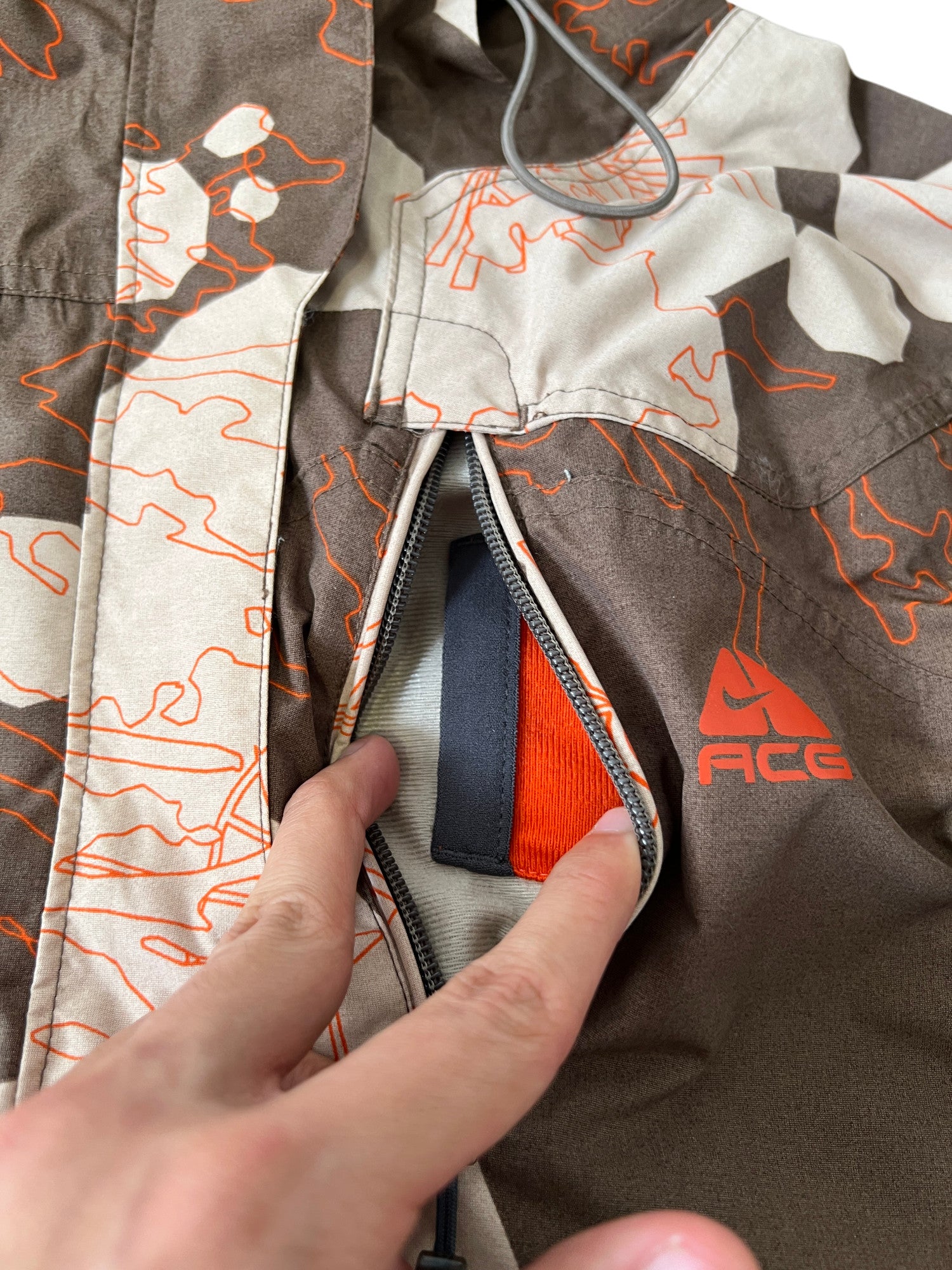 Nike ACG 3 Layer Jacket Brown/Beige - cloakerstore