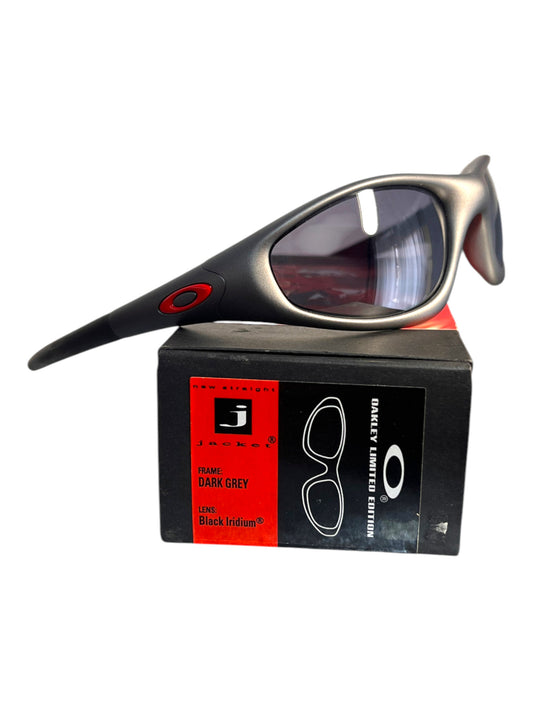 Oakley New Straight Jacket Ducati 12-637 deadstock sunglasses - photo 2 of 15