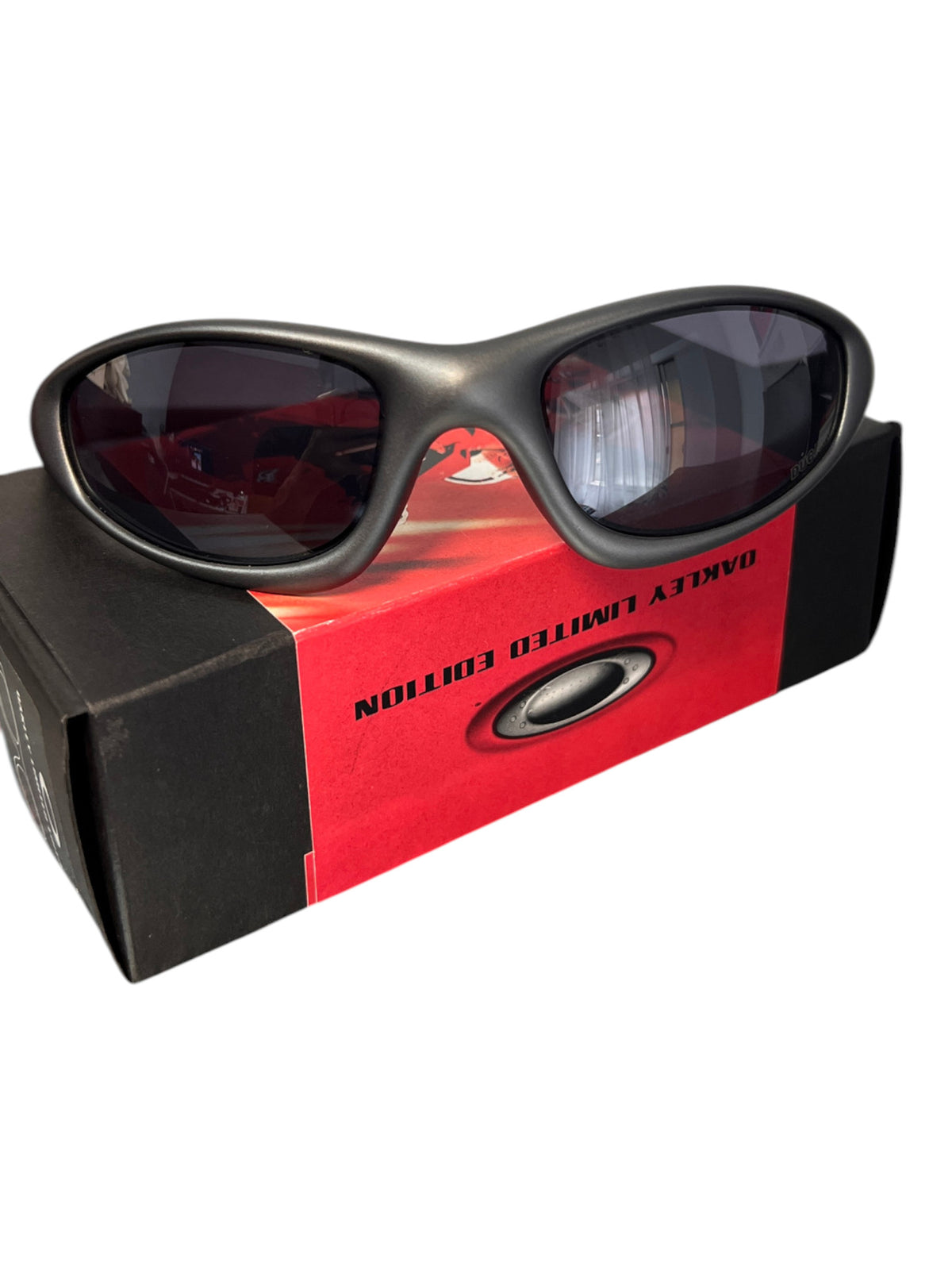 Oakley New Straight Jacket Ducati 12-637 red Oakley ellipse icon on temple - photo 5 of 15