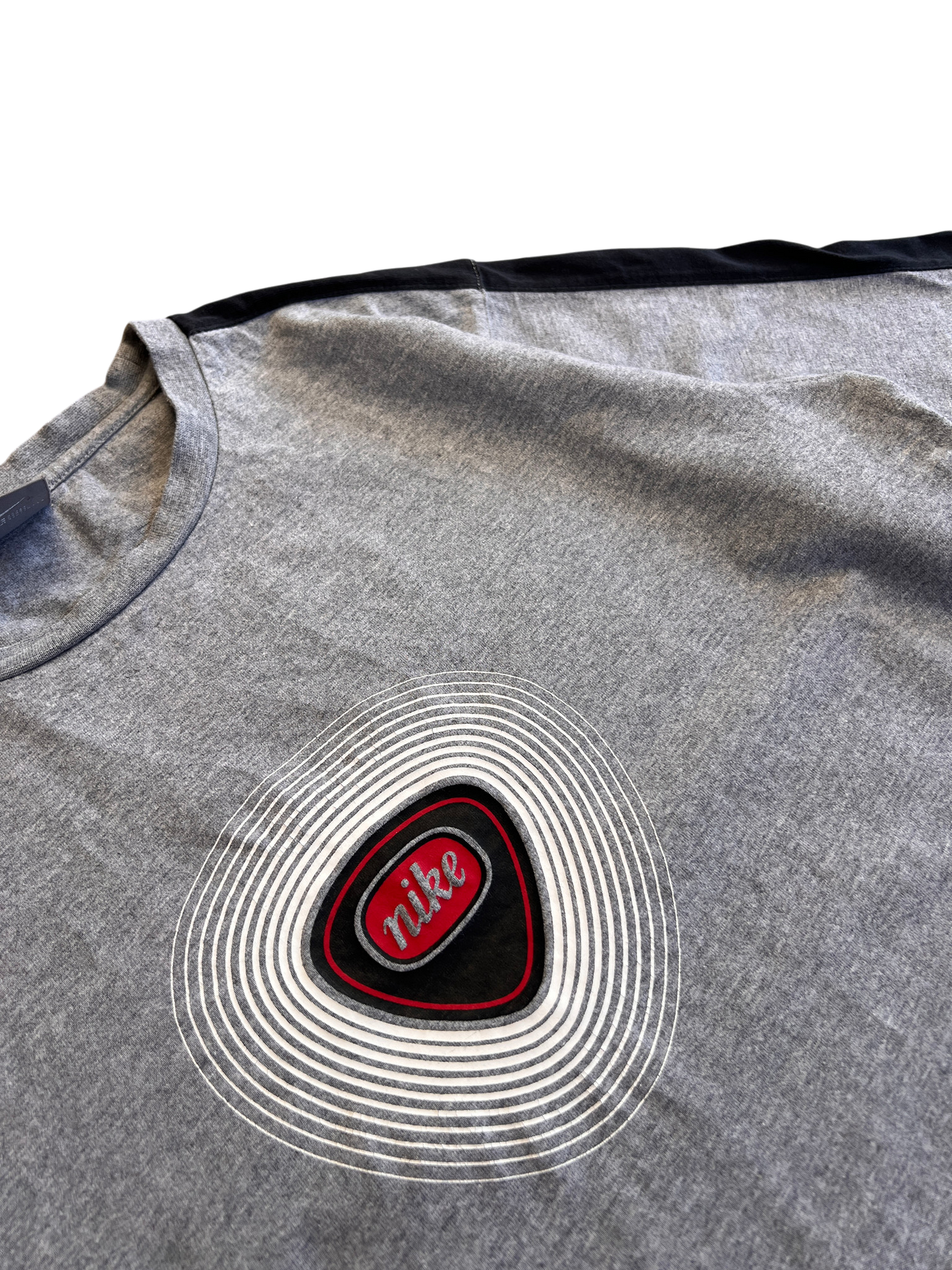 Nike Center Swoosh 2000's Vintage Grade Logo Center Gray T-shirt