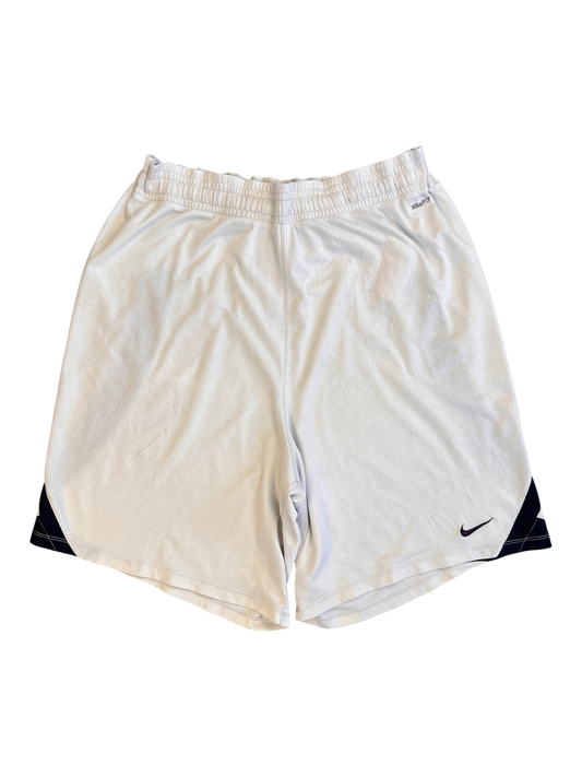 Nike baggy sport shorts white black