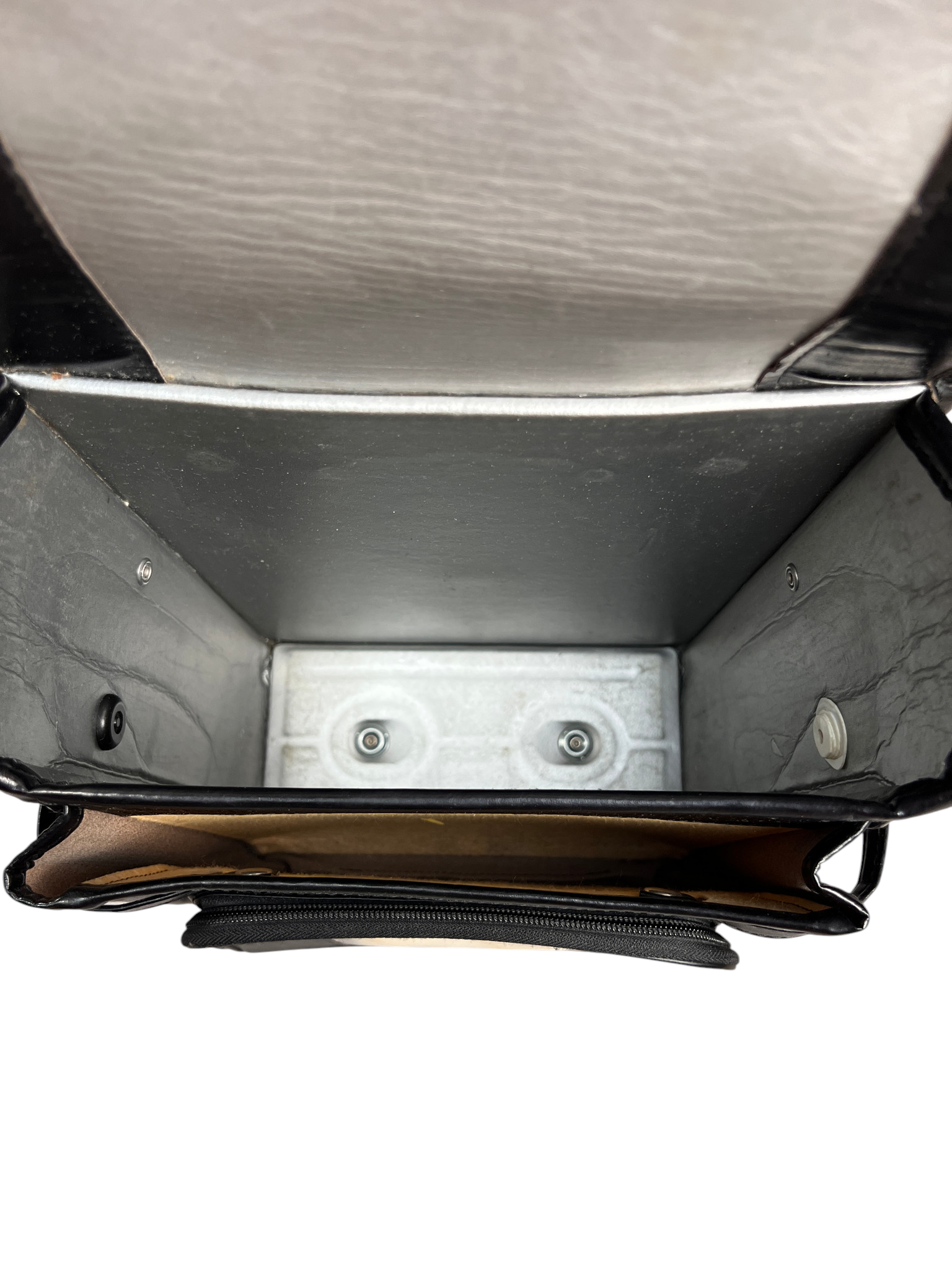 Nike Randoseru blackout - looking into the main compartment