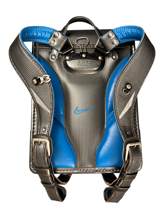 Nike Randoseru gunmetal and blue - harness side with blue padded shoulder straps