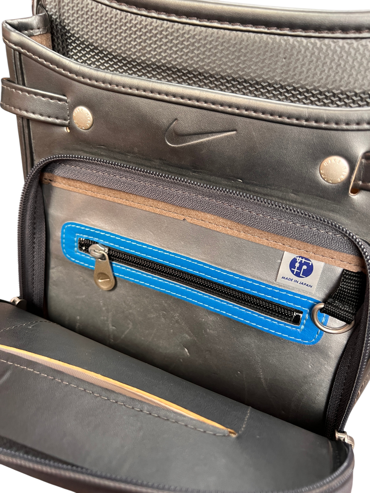 Nike Randoseru gunmetal and blue - inner zip pocket with blue trim and the Japan label