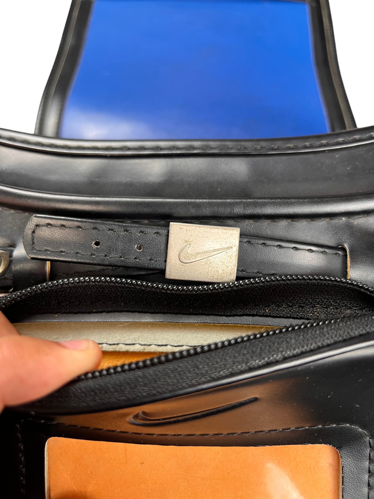 Nike Randoseru black and cream, blue Swoosh - inner zip pocket against the blue lining