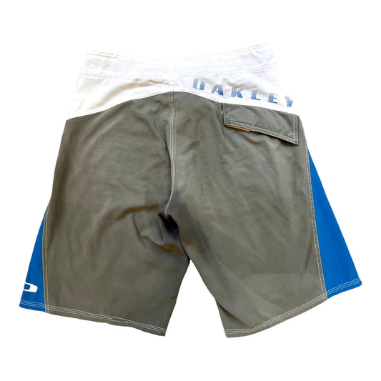 Oakley Short Sport Retro - cloakerstore