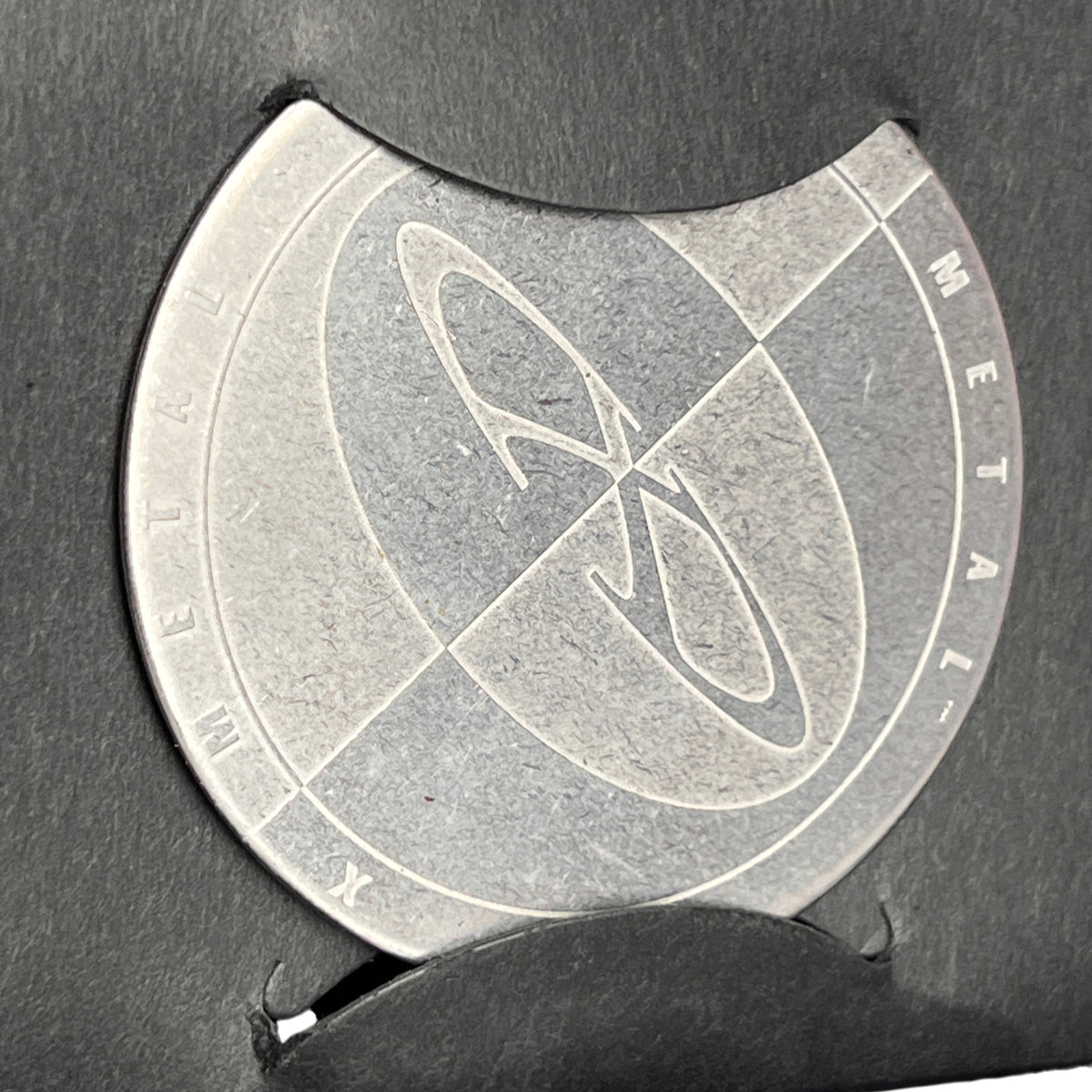 X-METAL medallion