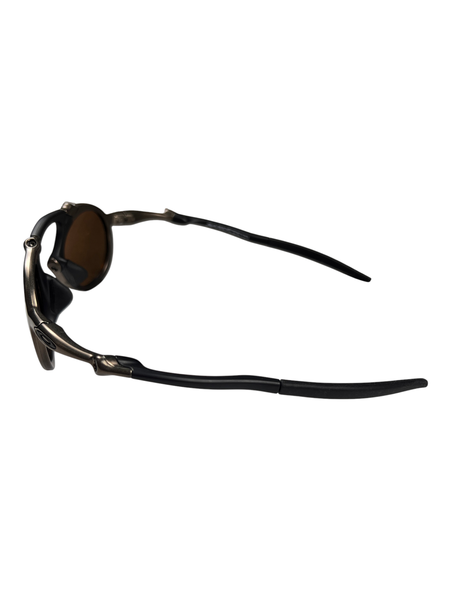 Temple arms of the Oakley Madman X-Metal sunglasses