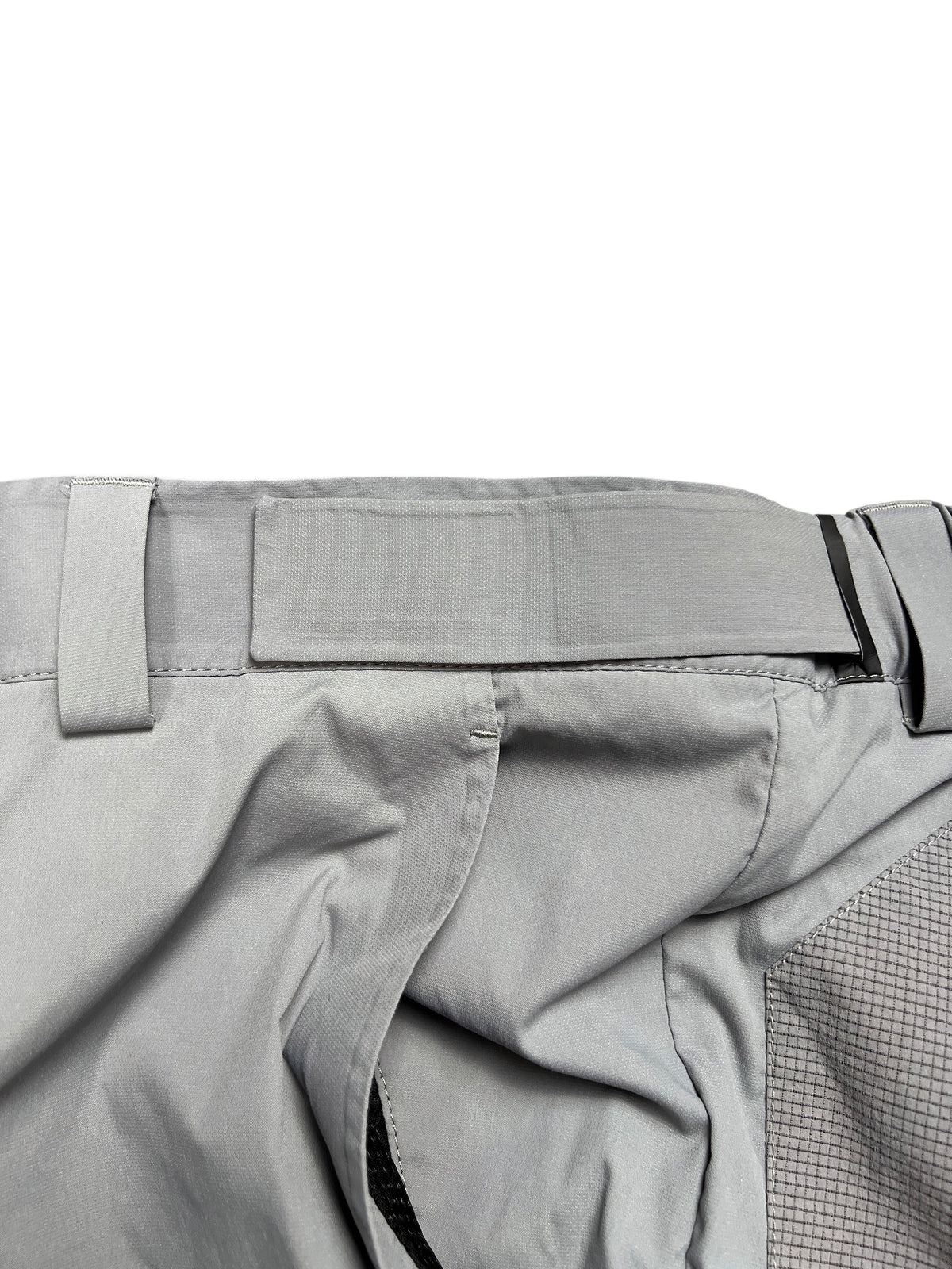 Prada Linea Rossa Luna Rossa Pirelli cargo shorts, grey, size 50