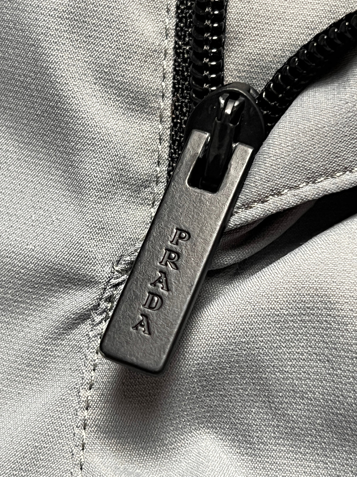 Prada Linea Rossa Luna Rossa Pirelli cargo shorts, grey, size 50